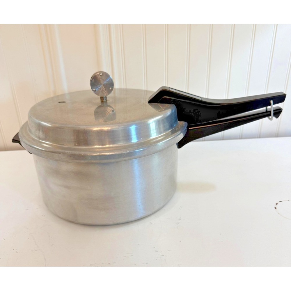 Vintage Mirro Mirro-Matic 6-Quart Stovetop Pressure Cooker Pan Model M-0596